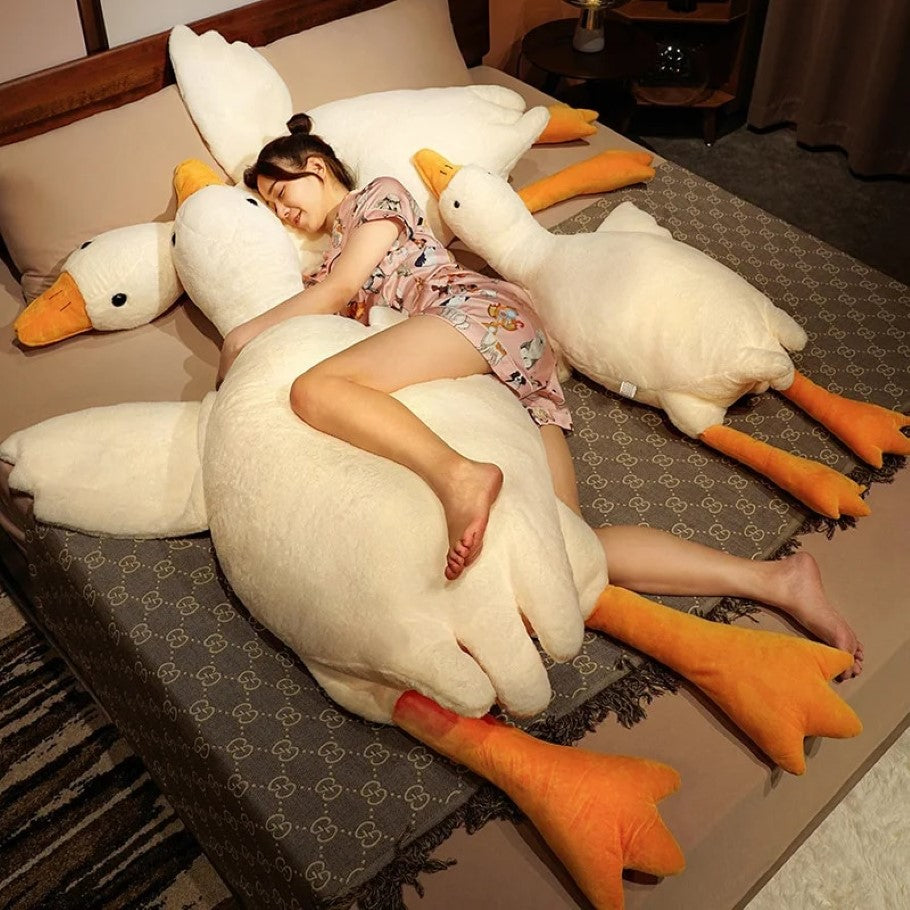 Luna - The Swan Plushy