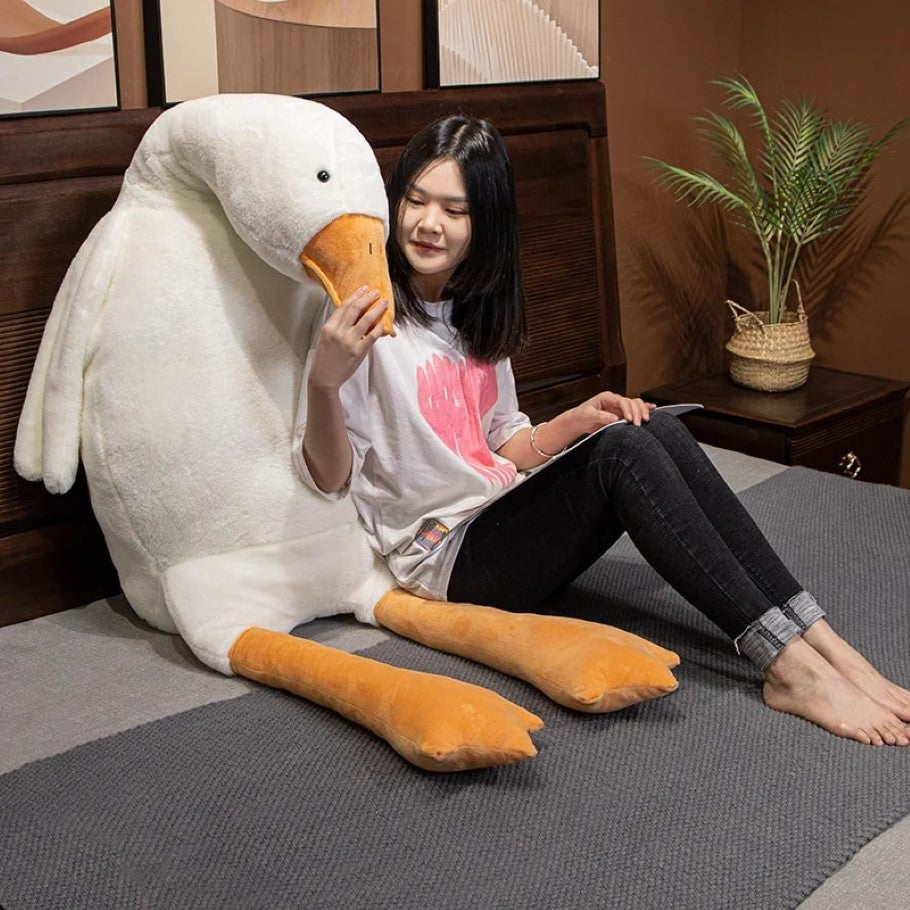 Luna - The Swan Plushy