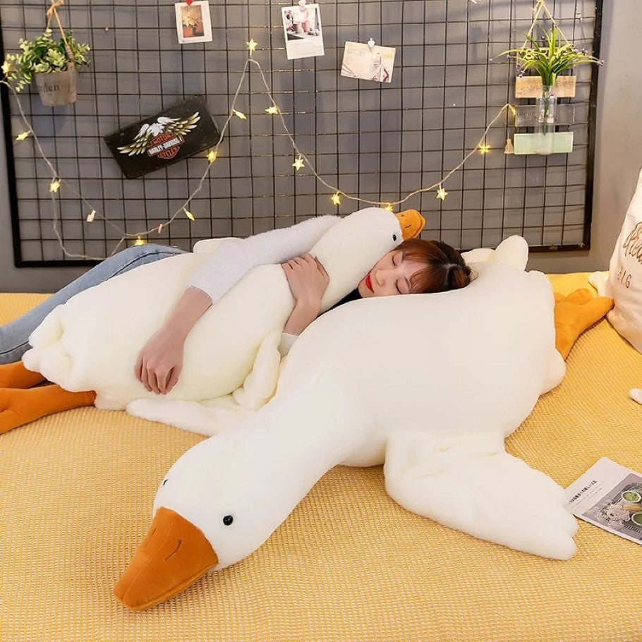 Luna - The Swan Plushy